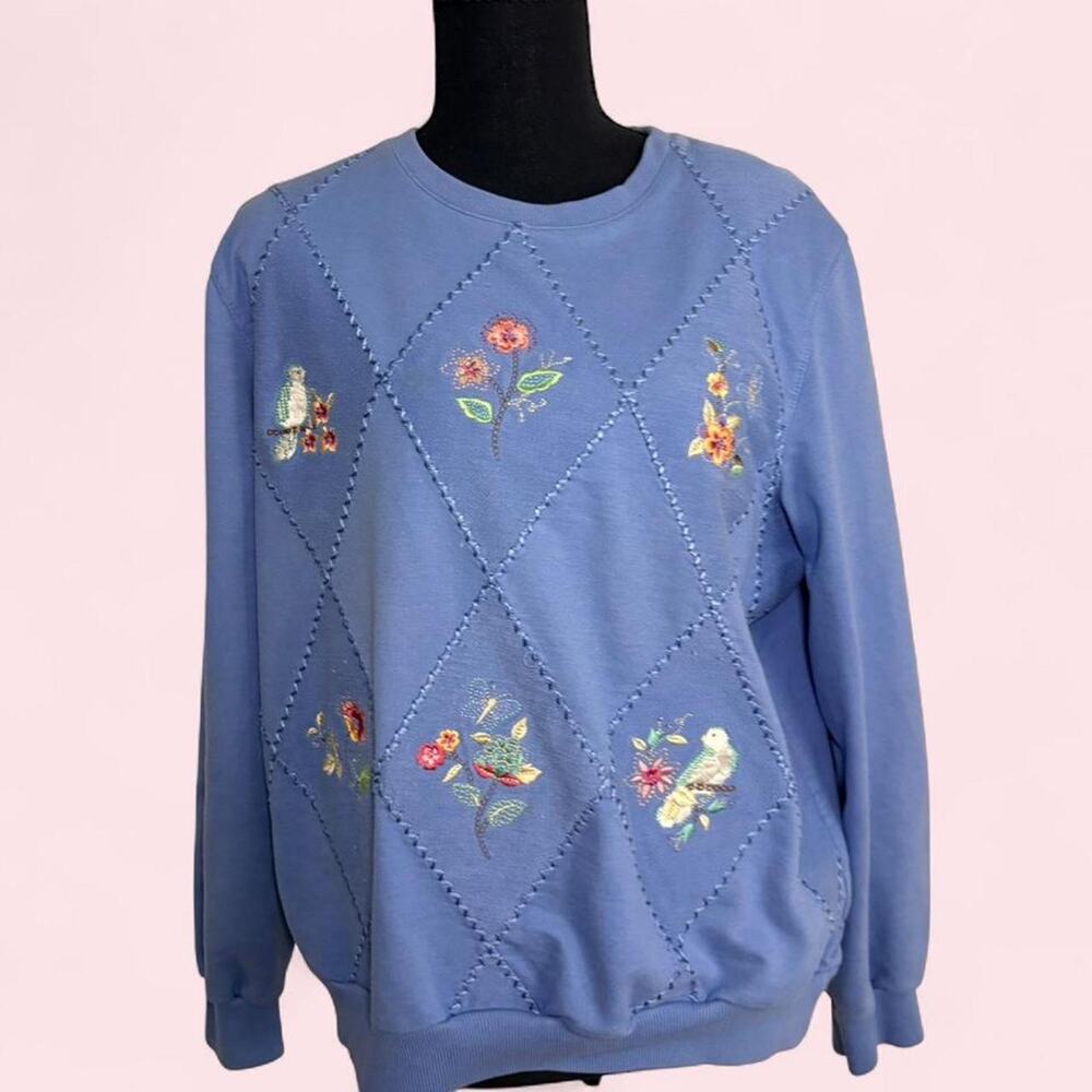 Vintage Alfred Dunner blue embroidered sweatshirt Grandmacore cottagecore